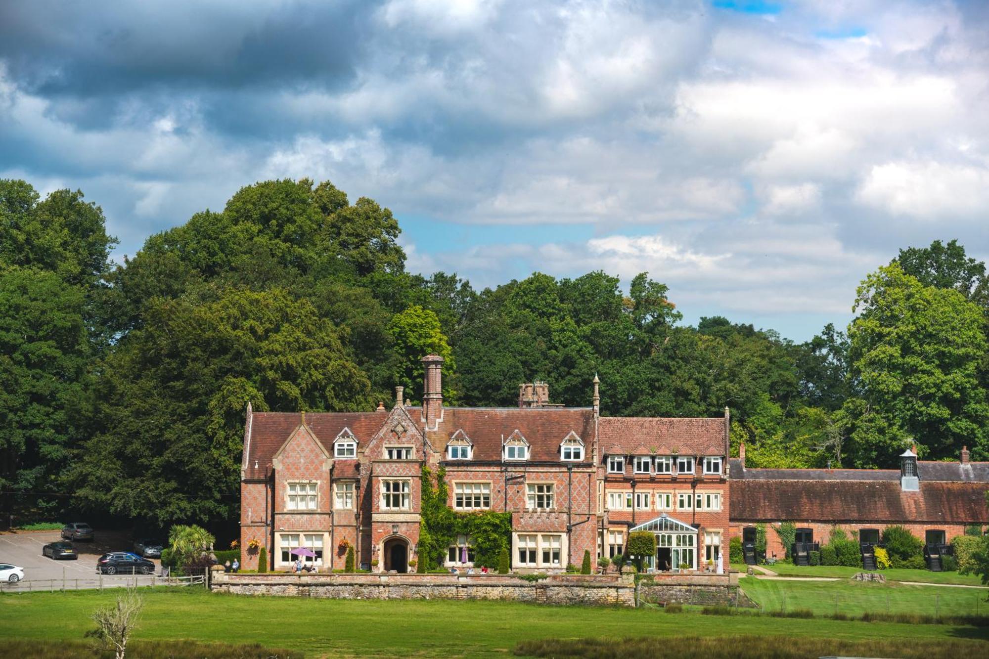 فندق Burley Manor المظهر الخارجي الصورة